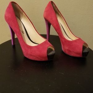GUESS Color Block Heel Red Black Magenta/Pink 6.5